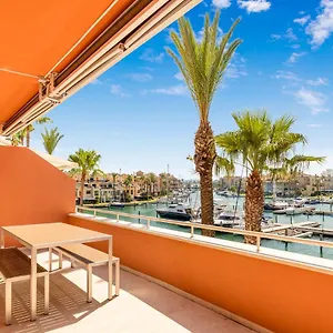 apt-luxury-penhouse-marina-located-in-an-exclusive.1costadelsol.com/